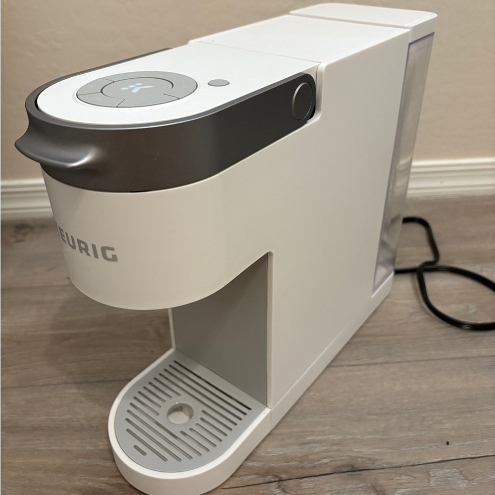 Keurig White and Gray Coffee Brewer